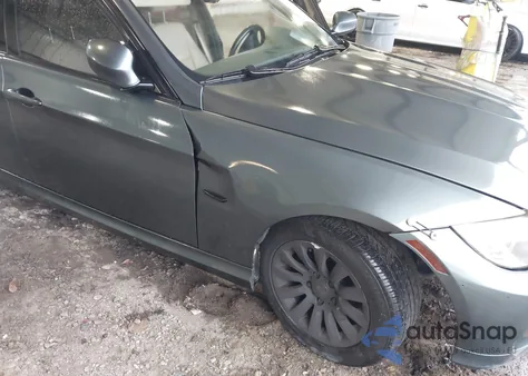 2009 BMW 328I xDrive z USA, uszkodzony, nr VIN WBAPK53529A513882